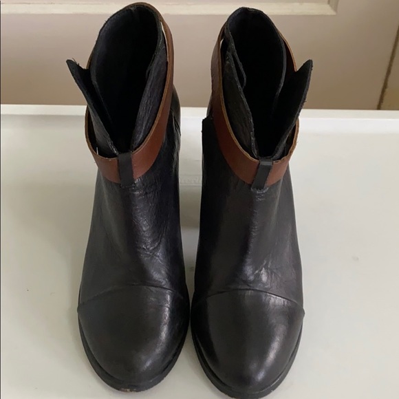 Steve Madden 8.5M Raazor Black & Brown Ankle Boots - Picture 3 of 8